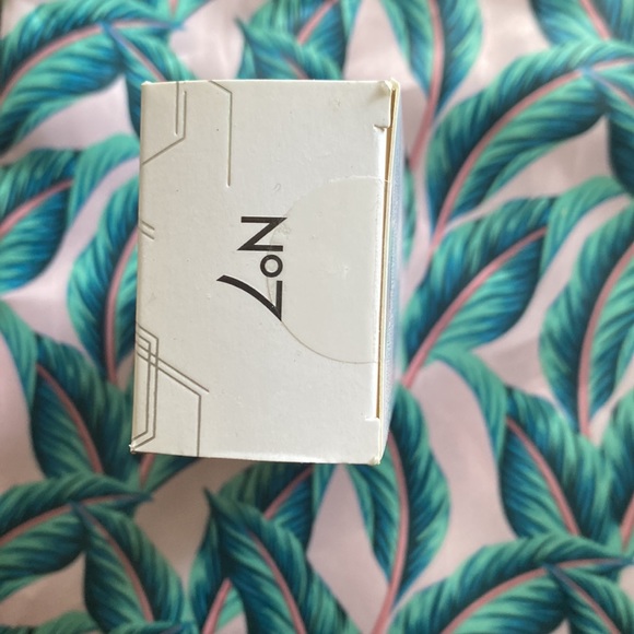 Laboratories No. 7 Resurfacing Peel 15% Glycolic Acid NIB - Picture 11 of 15